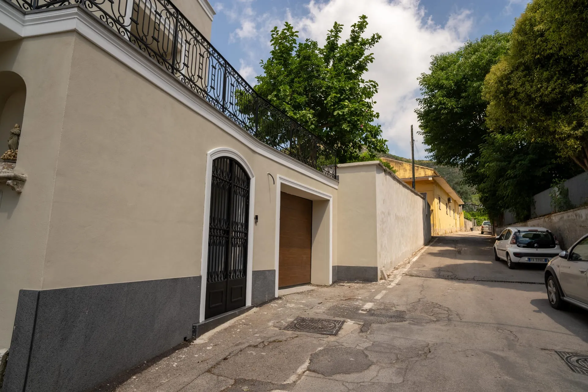 Borgo di San Leucio, Caserta — antiche case in pietra