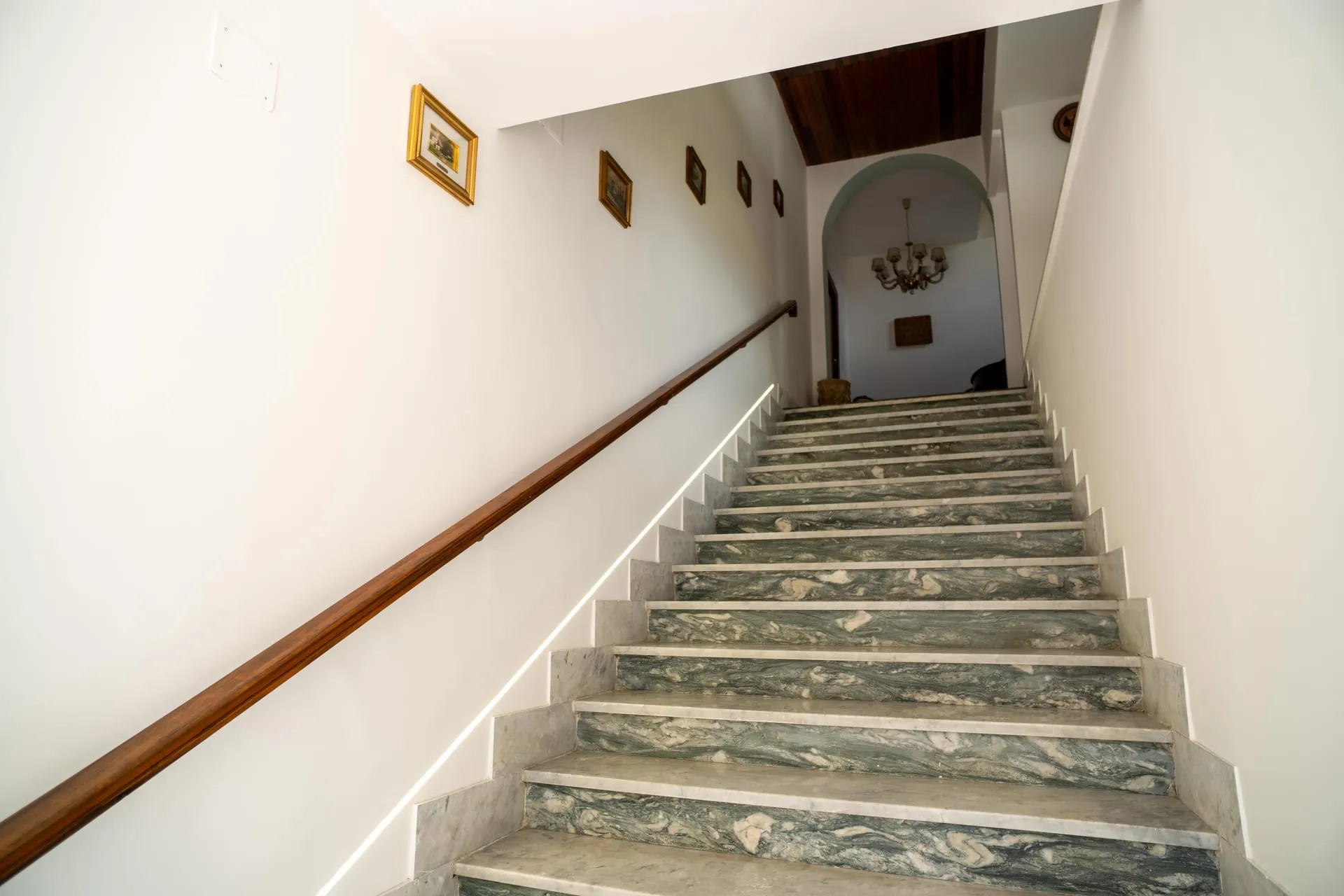Borgo & spazi comuni — B&B San Leucio Caserta